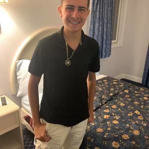 Meet your Posher, Nicholas